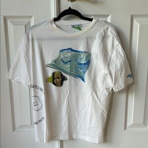 Zara White Graphic T-Shirt with Blue and Green Design